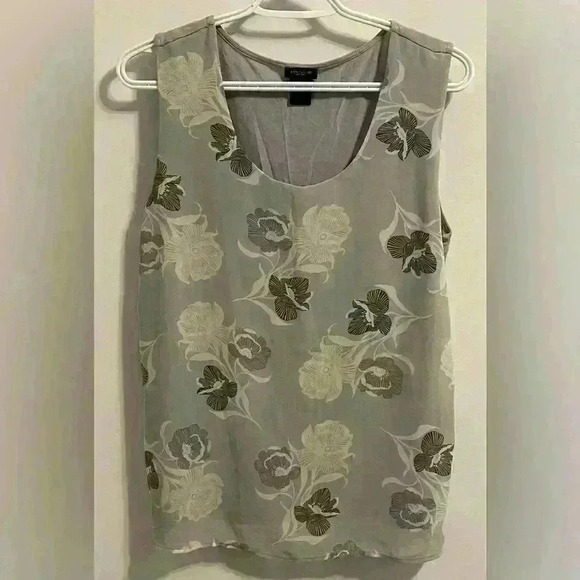Ann Taylor Factory Grey shell with blue and  white floral design lined tank med - Picture 1 of 5